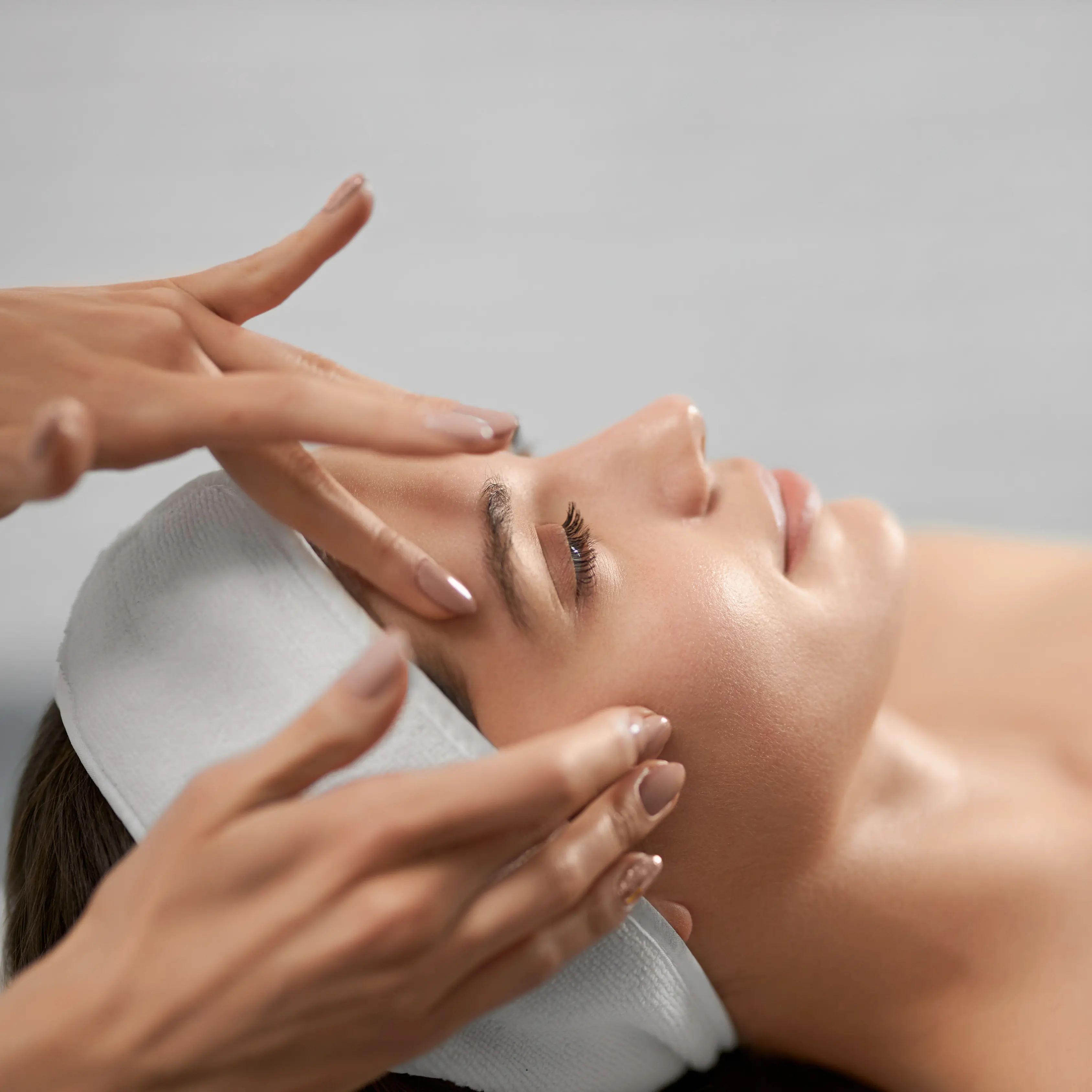 KOBIDO masažas su japoniškomis priemonėmis Japonų Klinika - Beža