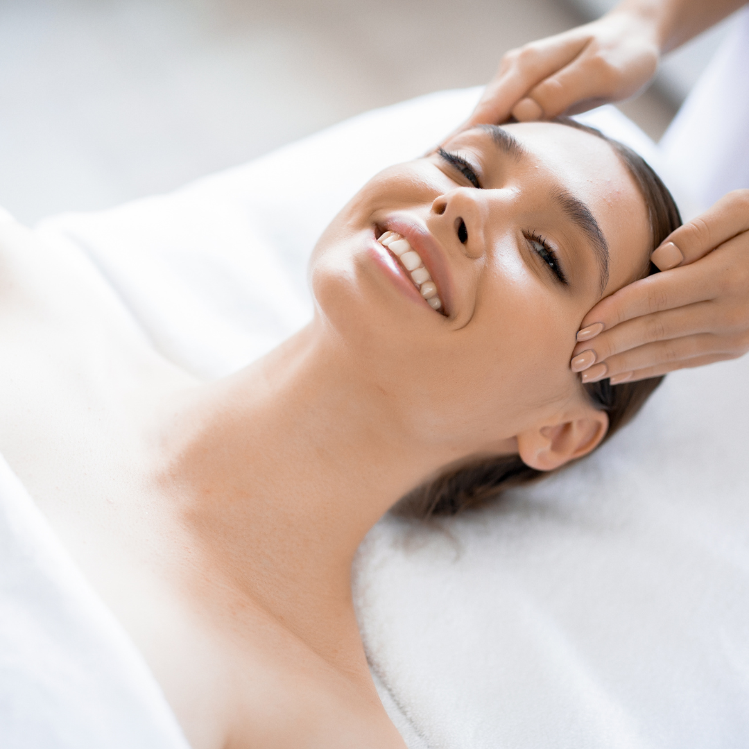 Placental needle-free mesotherapy with the LA MENTE device