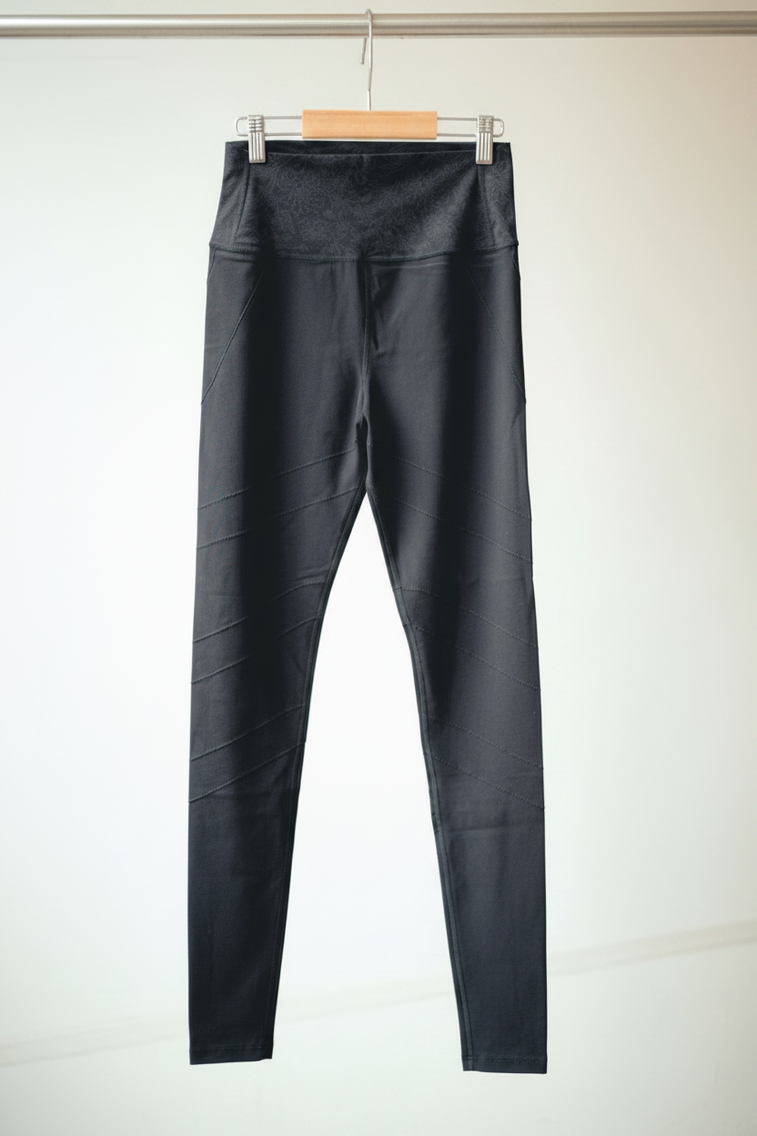 FEALENA Body Fit Leggings. Japanese taping leggings coated with ionized minerals