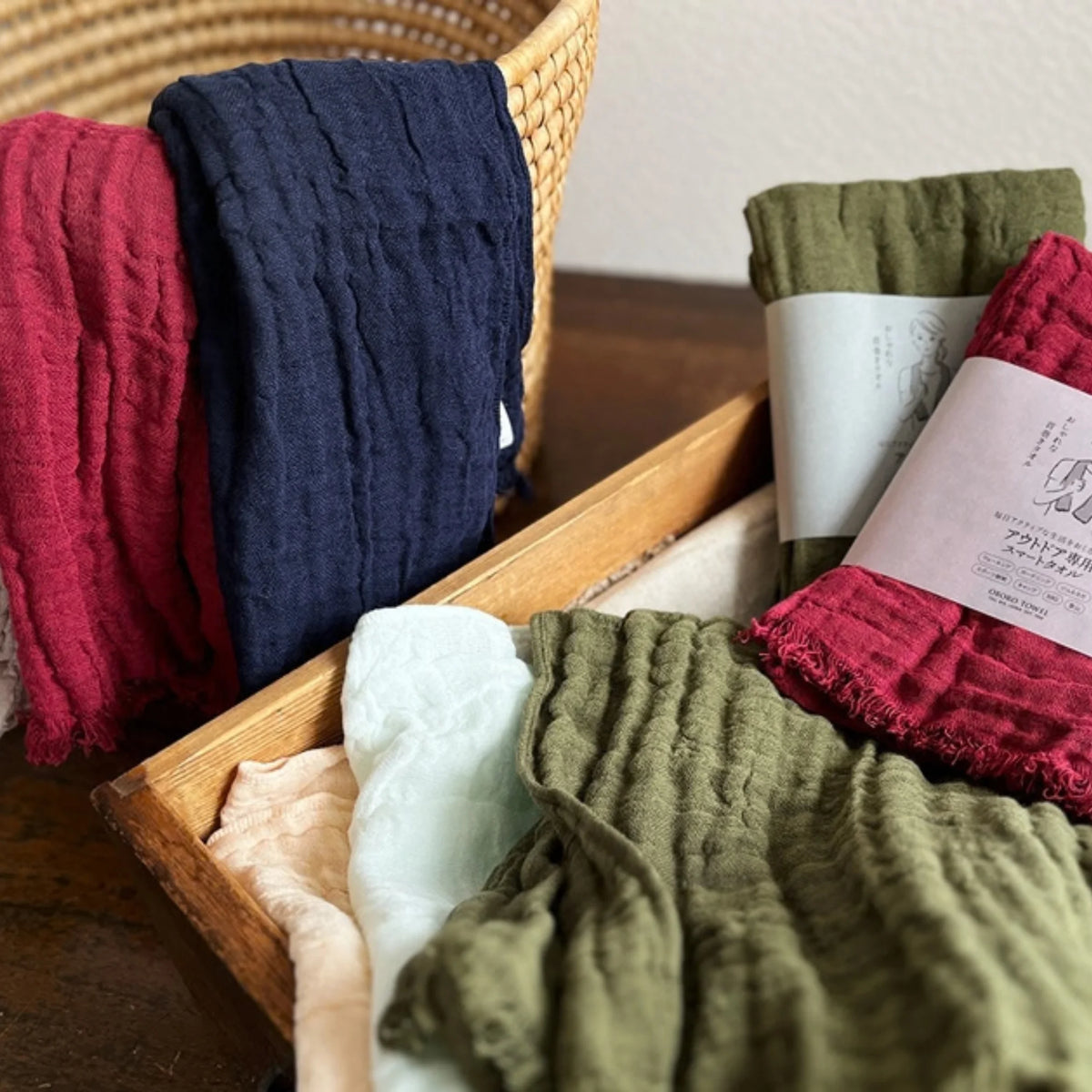 OBORO Smart Towel. Japanese 3-Layer Scarf with a Crinkled Texture