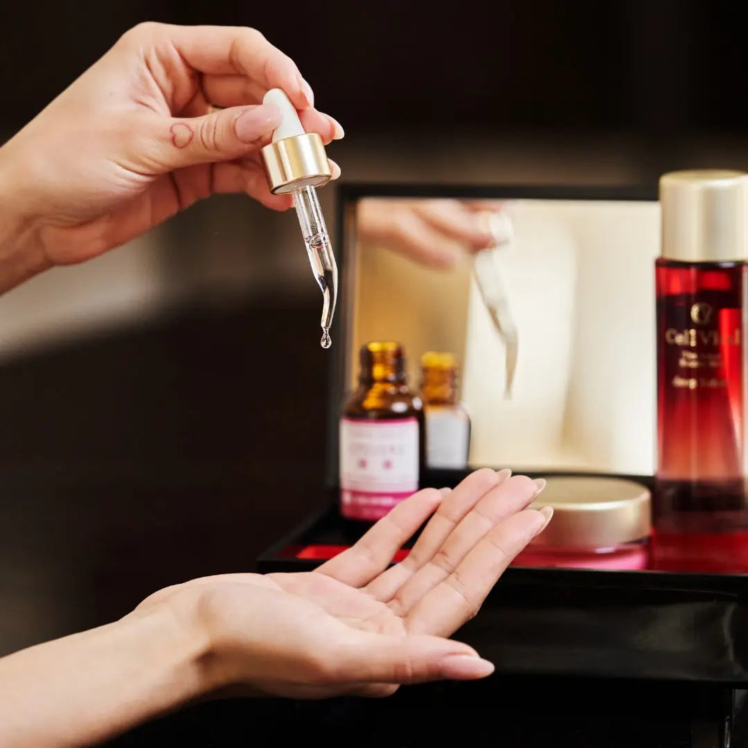 YUKOBI Hyarone Extract. Moisturizing serum with hyaluronic acid and placenta, 35 ml