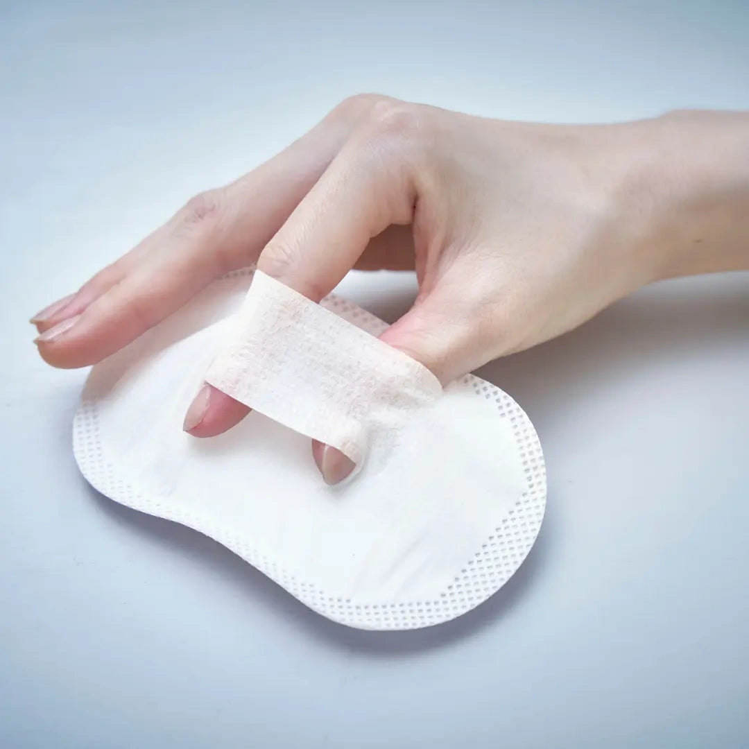 Neochi. Warming ear pads with hinoki