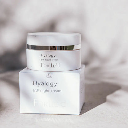 Hyalogy BW Night Cream, 50 ml - švytėjimą suteikiantis naktinis kremas nuo pigmentinių dėmių Forlle&