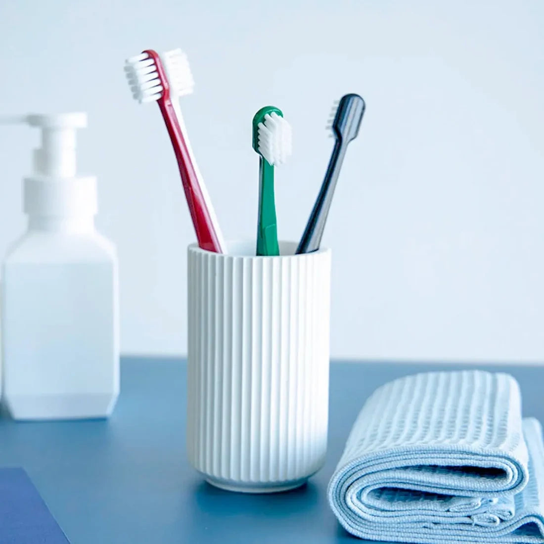 ITO Toothbrush. Premium toothbrush with dense bristles and a precision-shaped head