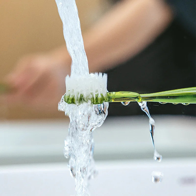 ITO Toothbrush. Premium zobu birste ar bieziem sariņiem un precīzu formu