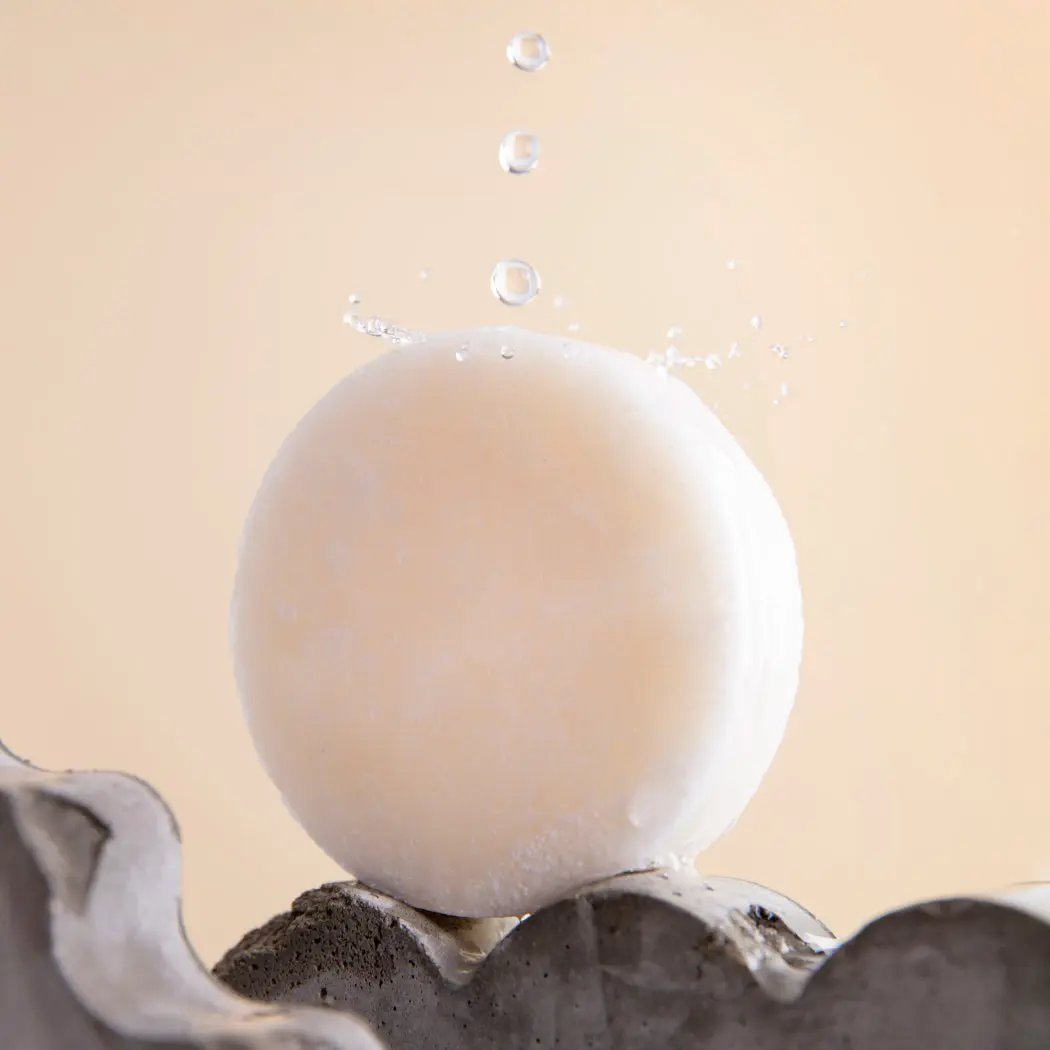 YUKOBI Crystal Soap. Veidą skaistinantis muiliukas. Prausiklis su placenta, 10 g YUKOBI