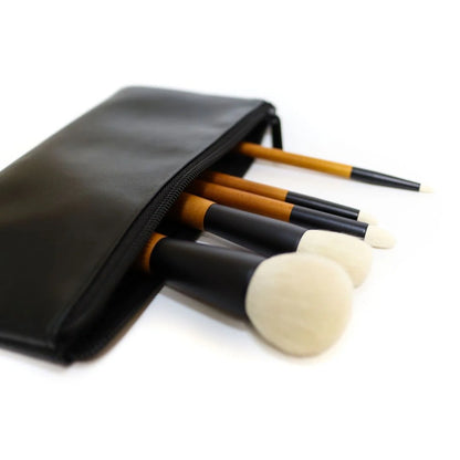 Yoshiki 5-piece set. Makeup brush set.