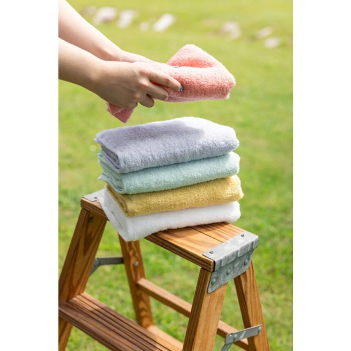 OBORO Suhada Towel. „Kai oda šypsosi“ mažas rankšluostis veidui
